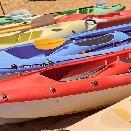 One Bedroom With Stunning Sea View 비비오네